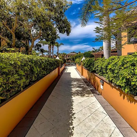 Townhouse In La Duquesa * Costa Adeje (Tenerife)