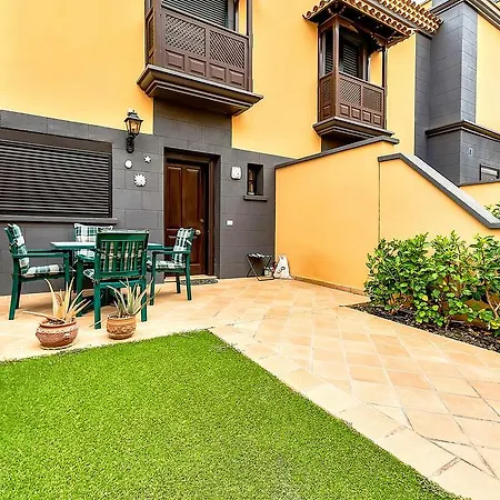 Townhouse In La Duquesa