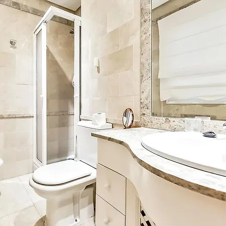 Townhouse In La Duquesa Holiday home